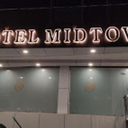 Hotel Midtown , Bareilly Esterno foto